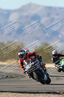 media/Dec-07-2025-CVMA (Sun) [[3e7d2de5dc]]/Race 12- Formula 40 MW and LW/